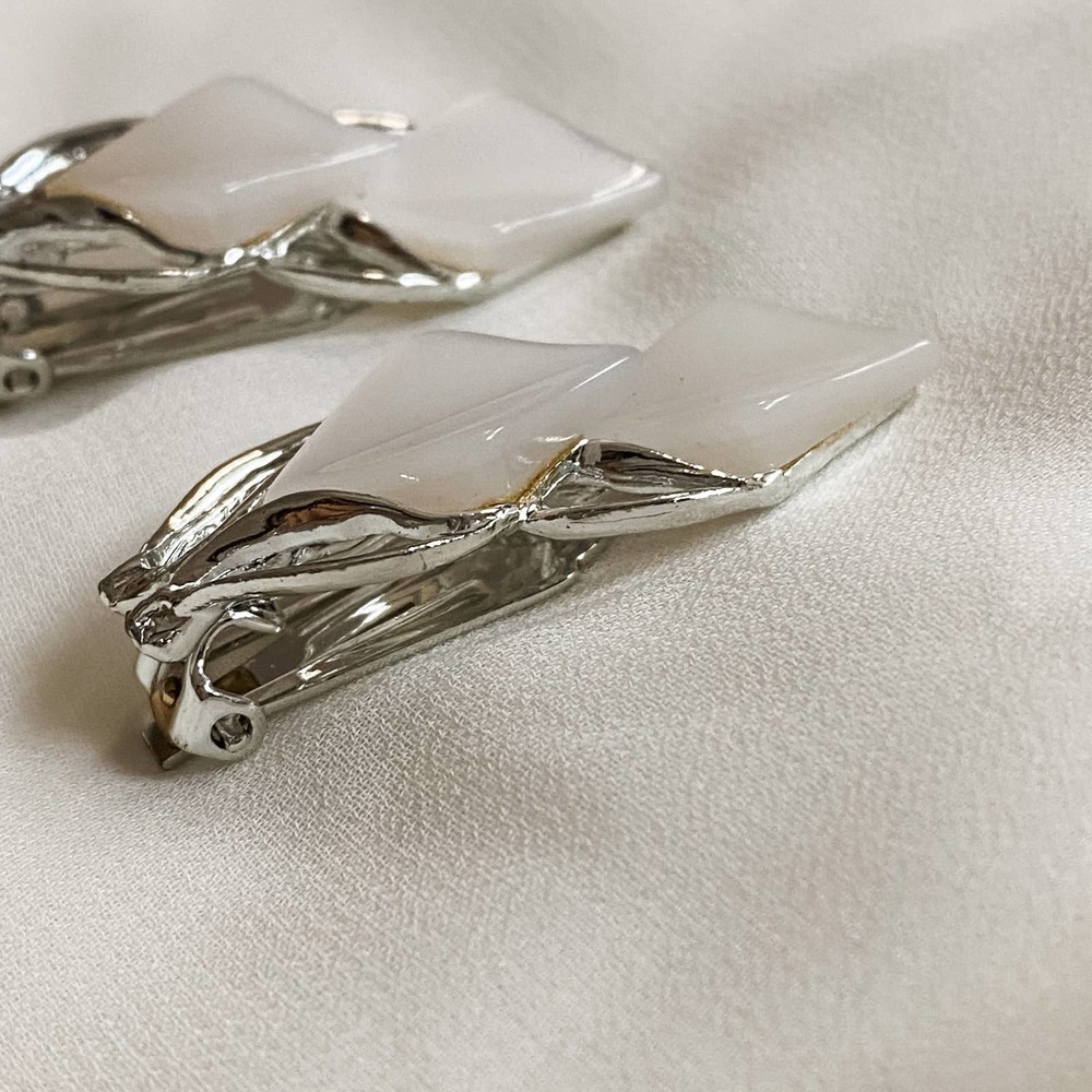 VTG Silver White Double Diamond Clip Earrings - Picture 4 of 7